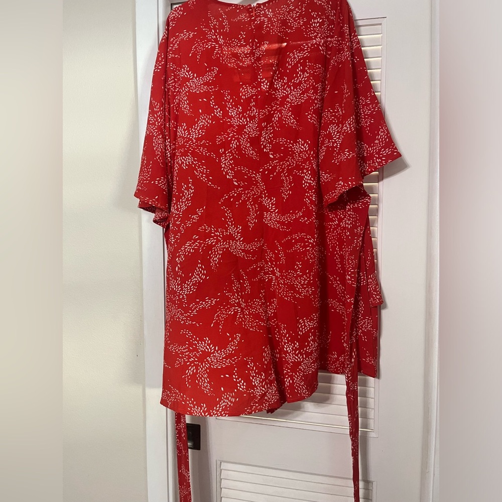Romper - Picture 2 of 4